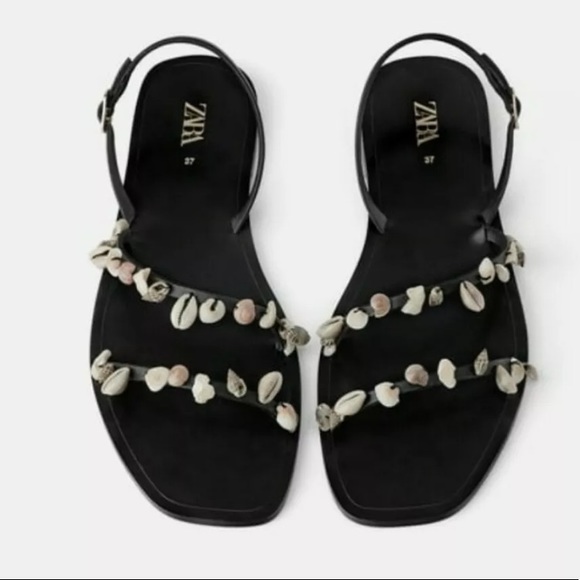 Zara seashell sandals NWT in black size 36 or 6